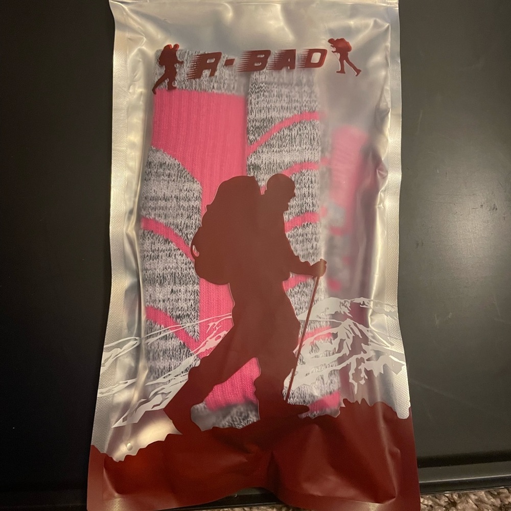 A bed Ski Socks-pink and grey-NWT